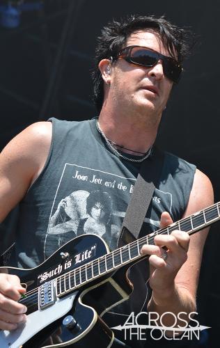 the_living_end_ian_bell_adelaide_soundwave_14_05