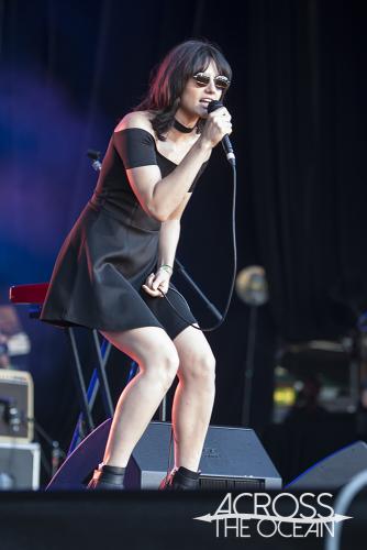 the_preatures_beat_the_drum_02