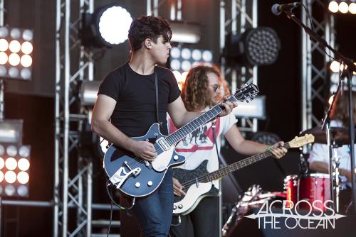 the_preatures_beat_the_drum_03