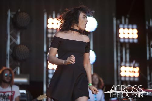 the_preatures_beat_the_drum_05