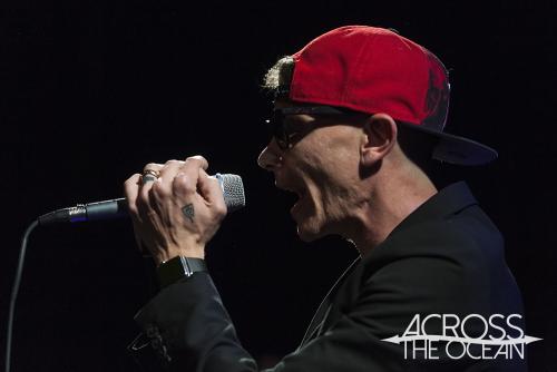 the_red_jumpsuit_apparatus_the_manning_bar_01