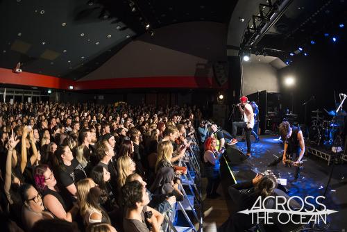 the_red_jumpsuit_apparatus_the_manning_bar_12