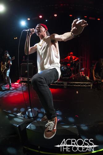 the_red_jumpsuit_apparatus_the_manning_bar_14