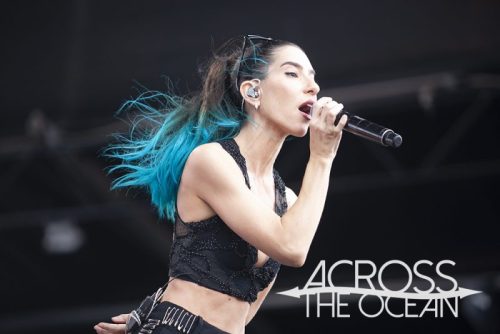 the_veronicas_yours_and_owls_2025_04