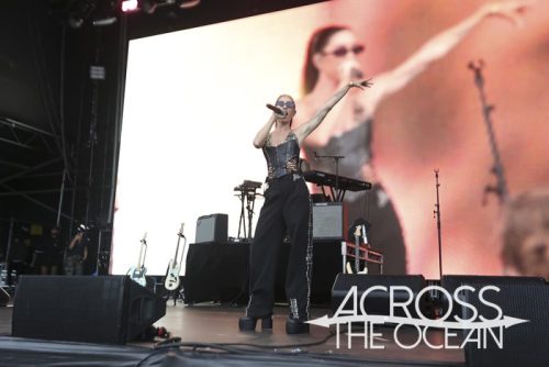 the_veronicas_yours_and_owls_2025_08