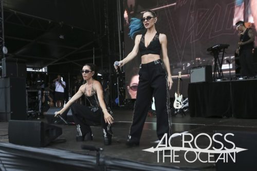 the_veronicas_yours_and_owls_2025_11