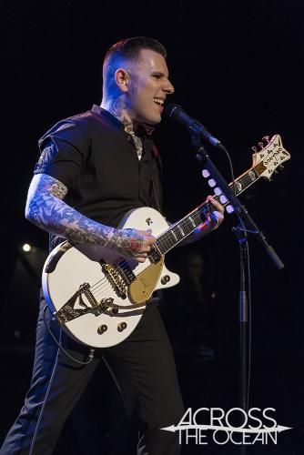 tiger_army_the_metro_04