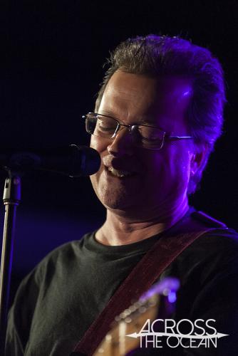 violent_femmes_waves_02