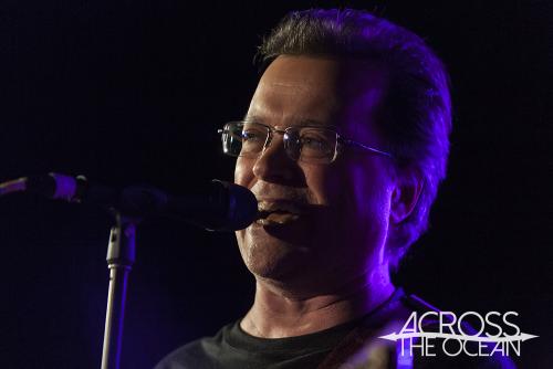 violent_femmes_waves_03