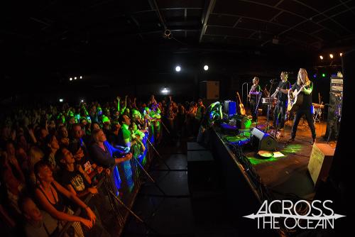 violent_femmes_waves_11