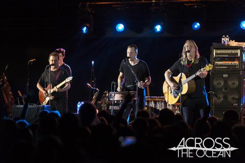 violent_femmes_waves_13