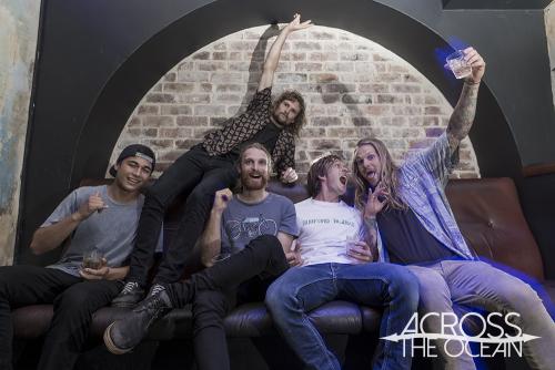 waxhead_the_world_bar_04