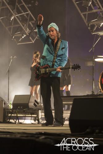 you_am_i_a_day_on_the_green_07