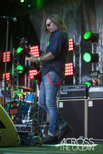 you_am_i_beat_the_drum_02