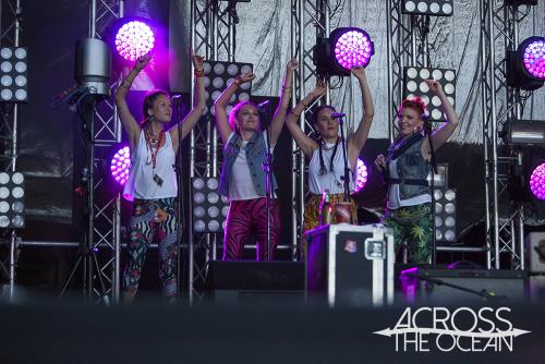 you_am_i_beat_the_drum_04